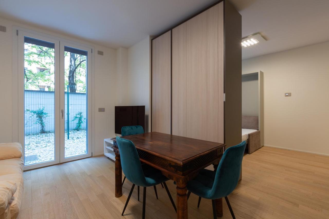 Cozy Flat With Parking Apartment มิลาน ภายนอก รูปภาพ