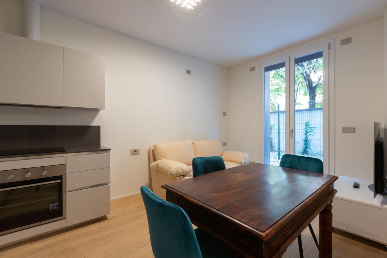 Cozy Flat With Parking Apartment มิลาน ภายนอก รูปภาพ