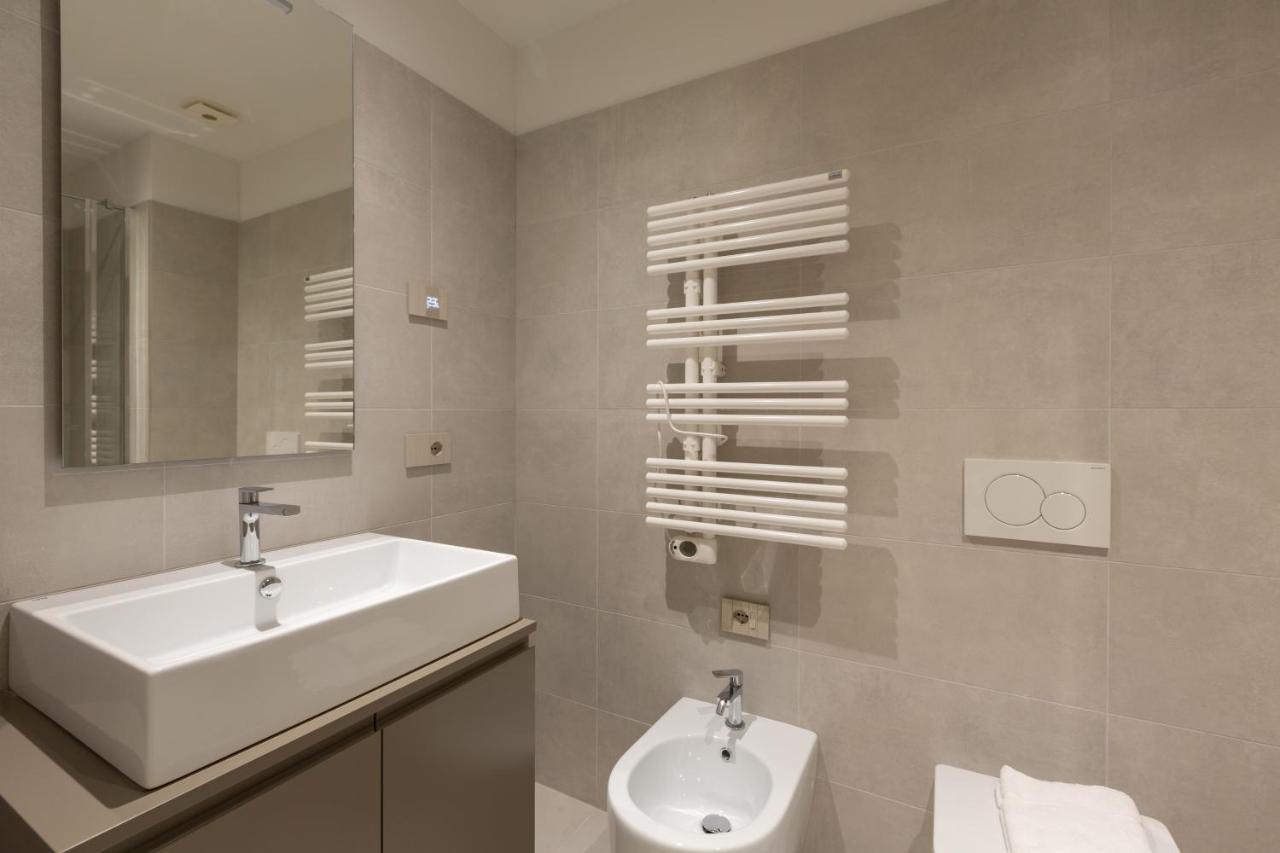 Cozy Flat With Parking Apartment มิลาน ภายนอก รูปภาพ