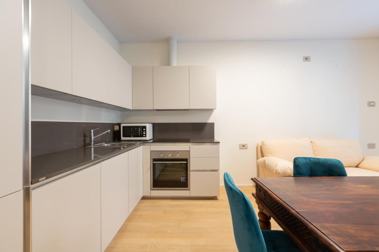 Cozy Flat With Parking Apartment มิลาน ภายนอก รูปภาพ